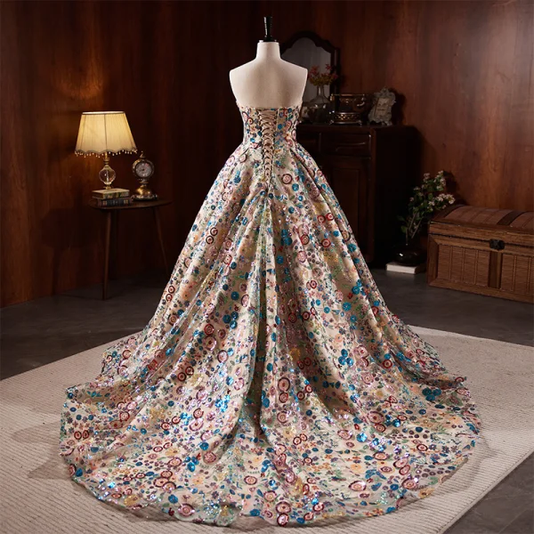 Haut de Gamme Fantaisie Multi-Couleurs Fait main Perlage Perle Faux Diamant Paillettes Robe De Soirée 2023 Princesse Bustier Sans Manches Dos Nu Tribunal Train Soirée Robe De Ceremonie