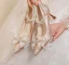 Charmant Doré Perle Bride Cheville Faux Diamant Noeud Chaussure De Mariée 2023 7 cm Talons Aiguilles À Bout Pointu Mariage Escarpins Talons Hauts