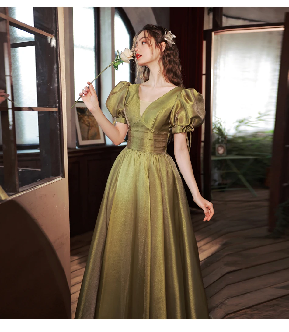 Elegant Clover Green Prom Dresses 2022 A-Line Princess V-Neck Puffy Short Sleeve Long