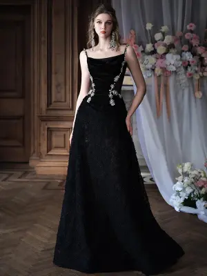 Charmant Noire Faux Diamant En Dentelle Fleur Robe De Soirée 2026 Princesse Bretelles Spaghetti Sans Manches Dos Nu Longue Soirée Robe De Ceremonie