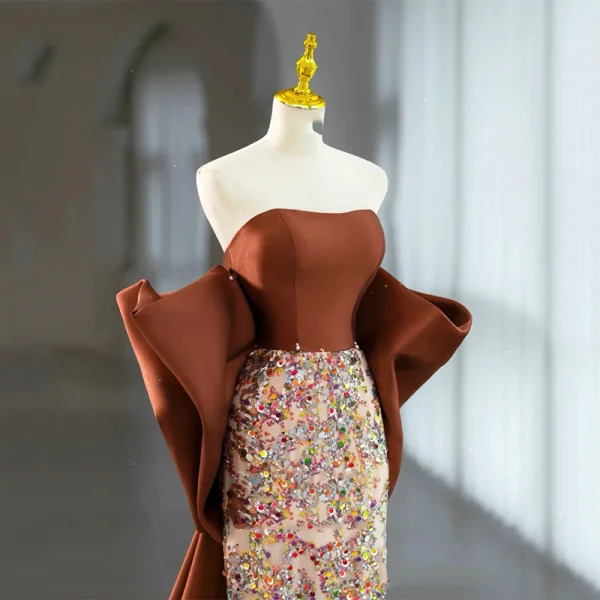 Sexy Caramel Perlage Paillettes Robe De Soirée 2024 Trompette / Sirène Bustier Sans Manches Dos Nu Noeud Tribunal Train Soirée Robe De Ceremonie