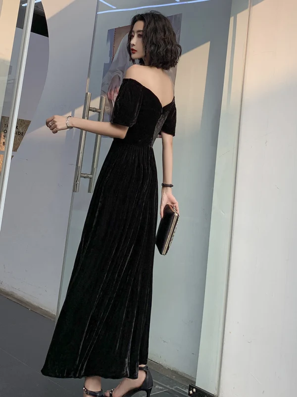 Chic / Belle Noire Daim Robe De Bal 2022 Princesse De l'épaule Manches Courtes Dos Nu Longue Promo Robe De Cérémonie