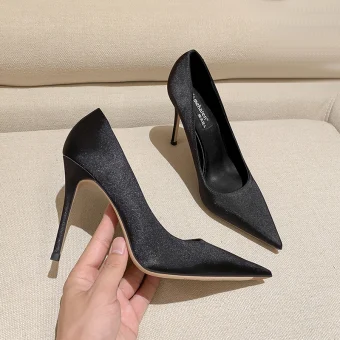 Fine Svart Satin Kontor Ol Pumps 2024 12 Cm Stiletthæler Spisse Pumps Høyhælte