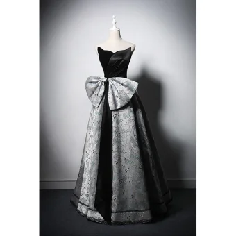 Vintage Retro Black Evening Dresses 2022 A Line Princess Strapless Bow Sleeveless Backless Floor Length Long Evening Party Formal Dresses