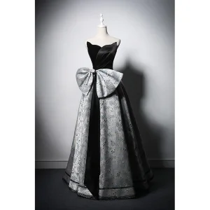 Vintage Retro Black Evening Dresses 2022 A Line Princess Strapless Bow Sleeveless Backless Floor Length Long Evening Party Formal Dresses