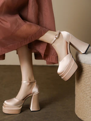 Mode Beige Cuir Promo Sandales Femme 2023 Bride Cheville 12 Cm Talons Épais Pied Carré Sandales