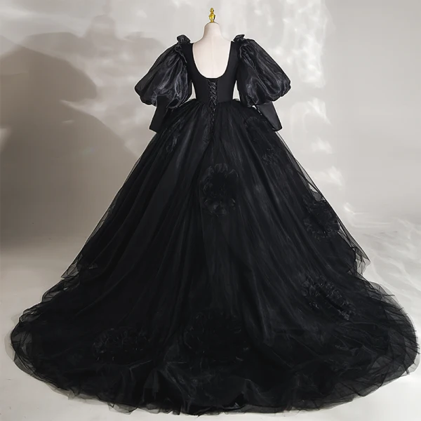 Audrey Hepburn Style Black Evening Party Evening Dresses 2023 Ball Gown Square Neckline Puffy 1/2 Sleeves Backless Court Train Formal Dresses