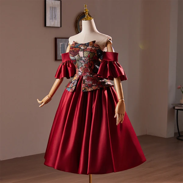 Vintage / Retro Burgundy Embroidered Homecoming Satin Short Graduation Dresses 2024 Off-The-Shoulder Short Sleeve Backless Formal Dresses