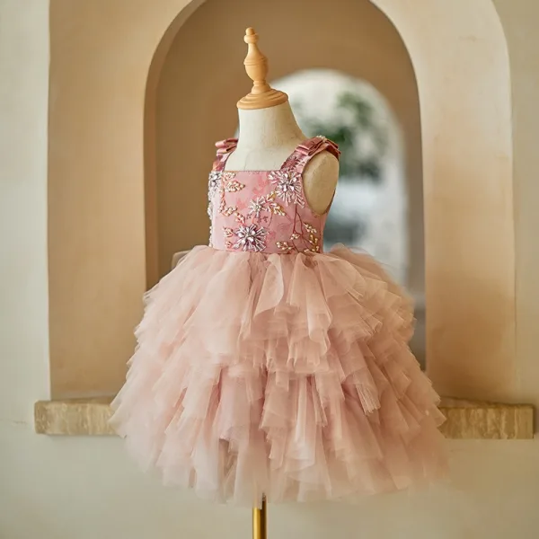 Chic / Beautiful Blushing Pink Pearl Rhinestone Cascading Ruffles Short Birthday Flower Girl Dresses 2024 Ball Gown Square Neckline Sleeveless Backless