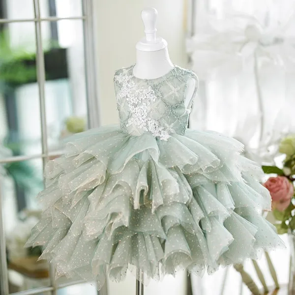 Charmant Vert Cendré Perlage Paillettes En Dentelle Fleur Volants en Cascade Anniversaire Courte Robe Ceremonie Fille 2023 Robe Boule Encolure Dégagée Manches Courtes