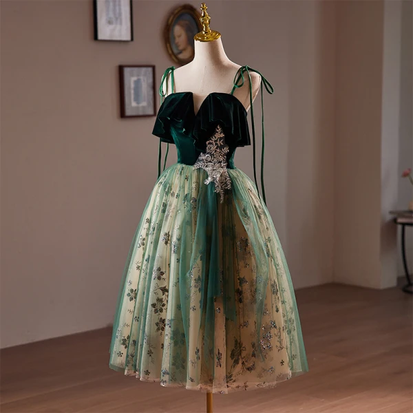 Vintage / Retro Dark Green Sequins Lace Flower Homecoming Graduation Dresses 2024 Spaghetti Straps Sleeveless Backless Tea-length Formal Dresses