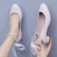Elegante Weiß Perle Knöchelriemen Schleife Runde Zeh Brautschuhe 2024 3 cm Thick Heels Low Heel Hochzeit Pumps