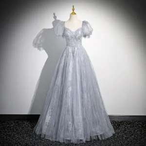 Élégant Bleu Ciel Perlage Longue Robe De Bal 2024 Princesse Encolure Carrée Manches Courtes Dos Nu Noeud Promo Robe De Ceremonie
