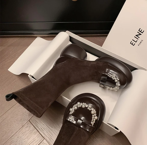 Fashion Black Street Wear Pearl Rhinestone Bow Womens Boots 2024 Leather 7 cm Block Heels Round Toe Boots