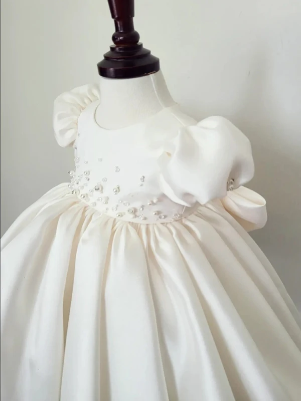 Fashion White Beading Pearl Wedding Flower Girl Dresses 2023 Ball Gown Scoop Neck Short Sleeve Bow Short