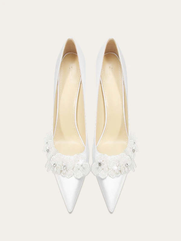 Chic / Beautiful White Beading Rhinestone Flower Wedding Shoes 2024 Leather 10 cm Stiletto Heels Pointed Toe Wedding Pumps High Heels