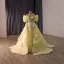 High End Gelb Fallende Rüsche Handgefertigt Perlenstickerei Perle Pailletten Ballkleider 2026 Meerjungfrau Off Shoulder Lange Ärmel Rückenfreies Sweep / Pinsel Zug Festliche Kleider