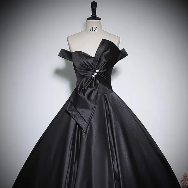 Élégant Noire Satin Robe De Bal 2023 Robe Boule De l'épaule Noeud Sans Manches Dos Nu Longue Promo Robe De Ceremonie