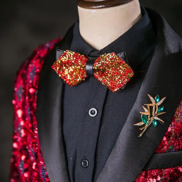 Sparkly Burgundy Sequins 5-piece Long Sleeve Boys Wedding Suits 2025 Body Jewellery Coat Shirt Tie Pants