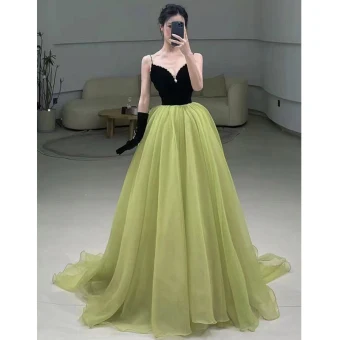 Chic Belle Vert Cendré Robe De Bal 2023 Princesse Bretelles Spaghetti Sans Manches Dos Nu Train De Balayage Promo Robe De Ceremonie