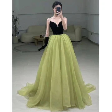 Chic Belle Vert Cendré Robe De Bal 2023 Princesse Bretelles Spaghetti Sans Manches Dos Nu Train De Balayage Promo Robe De Ceremonie