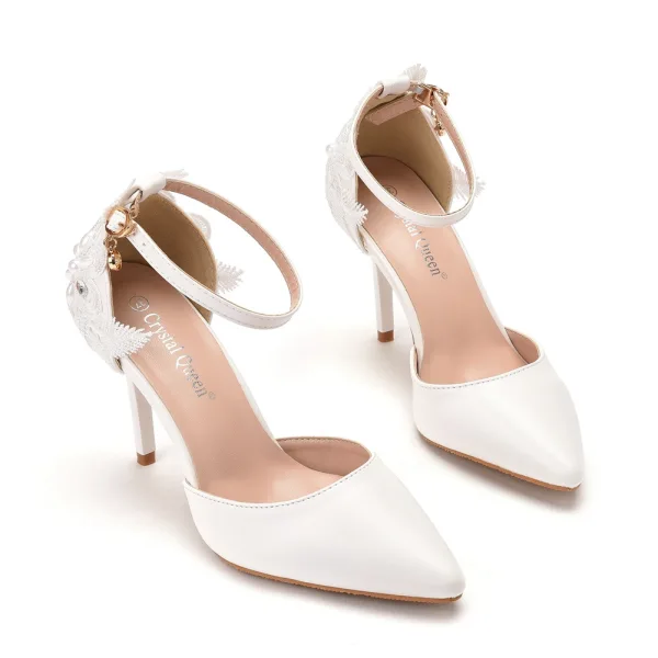 Chic / Belle Blanche Faux Diamant En Dentelle Fleur Chaussure De Mariée 2024 Bride Cheville 9 cm Talons Aiguilles À Bout Pointu Mariage Talons Hauts