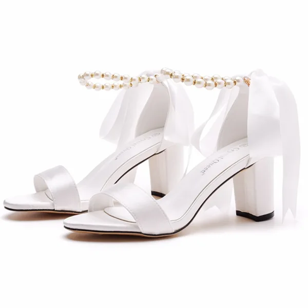 Eleganckie Białe Perła Z Paskiem Kokarda Buty Ślubne 2023 7 cm Grubym Obcasie Peep Toe Ślub Sandały