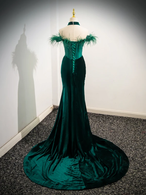 Elegant Dark Green Rhinestone Velvet Prom Dresses 2024 Trumpet / Mermaid Off-The-Shoulder Tassel Sleeveless Backless Sweep Train Prom Formal Dresses