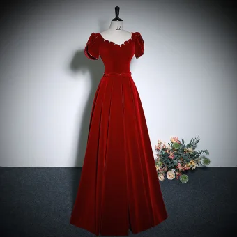 Eleganta Burgundy Sammet Balklänningar 2023 Prinsessa Fyrkantig Ringning Korta Ärm Halterneck Långa Bal Formella Klänningar