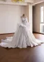 Luxus / Herrlich Ivory / Creme Perle Strass Spitze Blumen Fallende Rüsche Brautkleider / Hochzeitskleider 2026 Ballkleid Rundhalsausschnitt Lange Ärmel Satin Kapelle-Schleppe