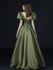 Vintage / Retro Olive Green Prom Dresses 2021 A-Line / Princess Short Sleeve Scoop Neck Crossed Straps Beading Pearl Ruffle Satin Floor-Length / Long Formal Dresses