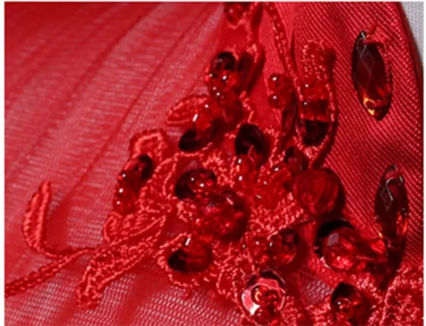 Style Chinois Rouge En Dentelle Fleur Faux Diamant Robe De Soirée 2025 Trompette / Sirène Col Haut Sans Manches Noeud Ceinture Train De Balayage Soirée Robe De Ceremonie