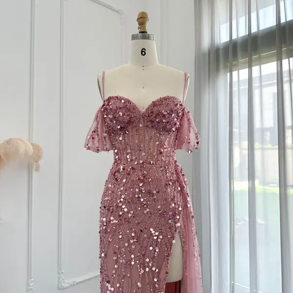 Haut de Gamme Sexy Rougissant Rose Fait main Perlage Paillettes Fendue devant Robe De Bal 2024 Trompette / Sirène Bretelles Spaghetti Manches Courtes Dos Nu Longue Promo