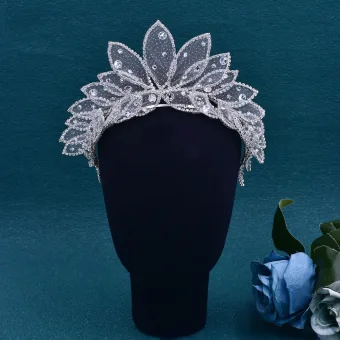 Mooie Prachtige Witte Rhinestone Tule Bruids Haaraccessoires 2024 Legering Huwelijk