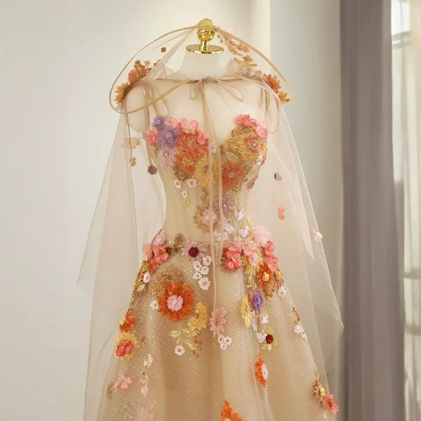 Blumenfee Champagner Perlenstickerei Pailletten Spitze Blumen Festliche Kleider 2025 Mit Umhang A Linie Bandeau Ärmellos Rückenfreies Lange Ballkleider