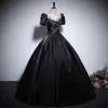 Elegant Black Beading Sequins Prom Dresses Ball Gown 2024 Scoop Neck Puffy Short Sleeve Backless Floor-Length / Long Prom Formal Dresses