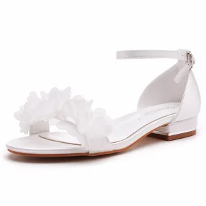 Mooie Prachtige Witte Gala Appliques Sandalen Dames 2023 Enkelband Peep Toe Lage Hak Sandalen Hoge Hakken