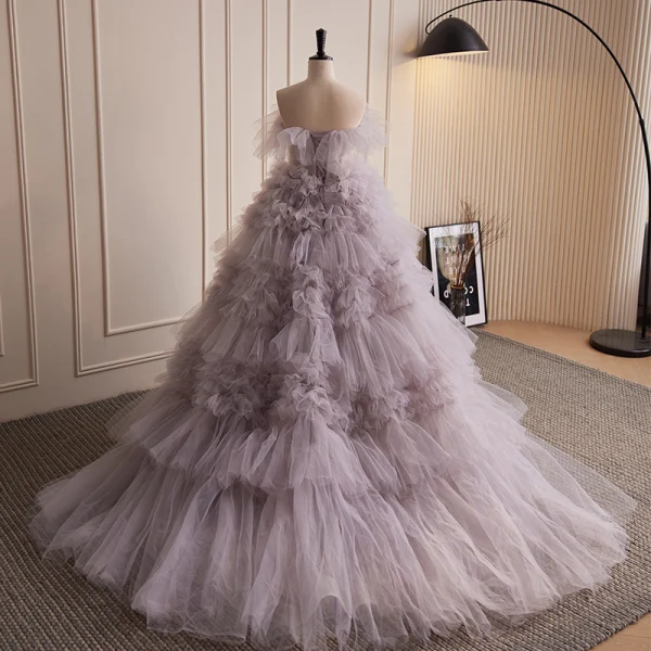 Charmant Lavendel Fallende Rüsche Abendkleider 2023 Ballkleid Bandeau Ärmellos Rückenfreies Sweep / Pinsel Zug Abend Festliche Kleider