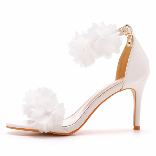Charmant Blanche Appliques Chaussure De Mariée 2023 Bride Cheville 8 cm Talons Aiguilles Peep Toes / Bout Ouvert Chaussure De Mariée Talons Hauts