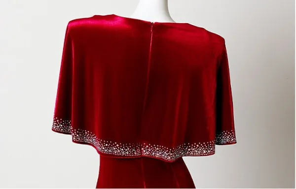 Chic / Beautiful Burgundy Velvet Sequins Prom Dresses 2026 Zipper Up Sweep Train V-Neck Formal Dresses Prom Short Sleeve Trumpet / Mermaid