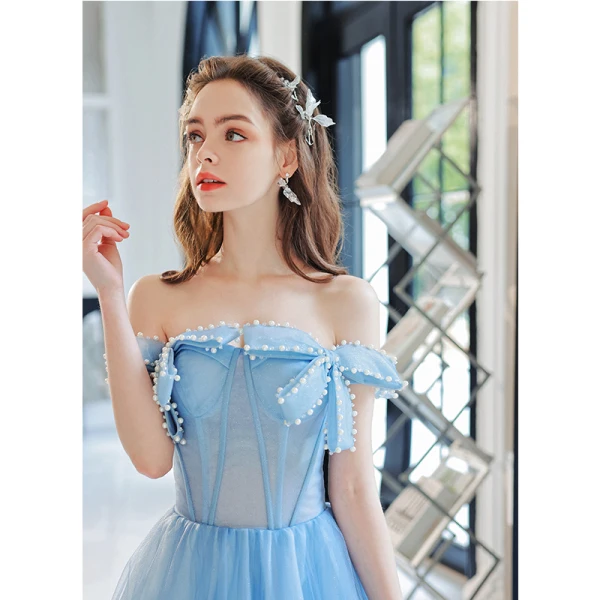 Elegante Blau Ballkleider 2022 A Linie Schleife Off Shoulder Ärmellos Rückenfreies Perle Lange Festliche Kleider