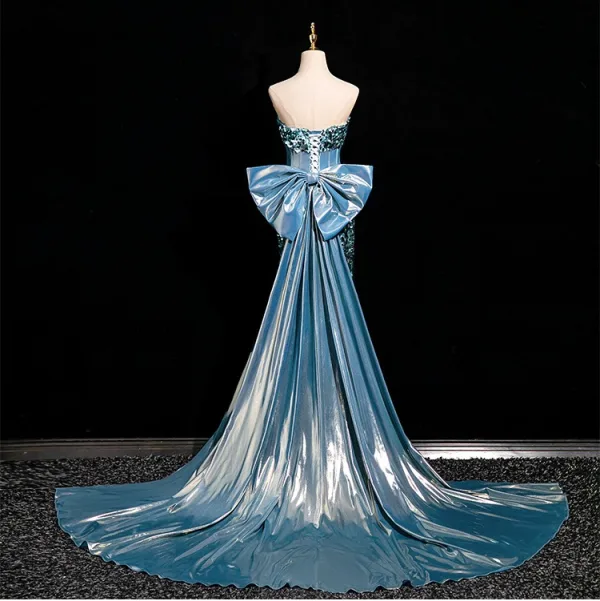 Sexy Glitzernden Blau Perlenstickerei Strass Pailletten Abendkleider 2025 Meerjungfrau Bandeau Ärmellos Rückenfreies Schleife Sweep / Pinsel Zug Abend