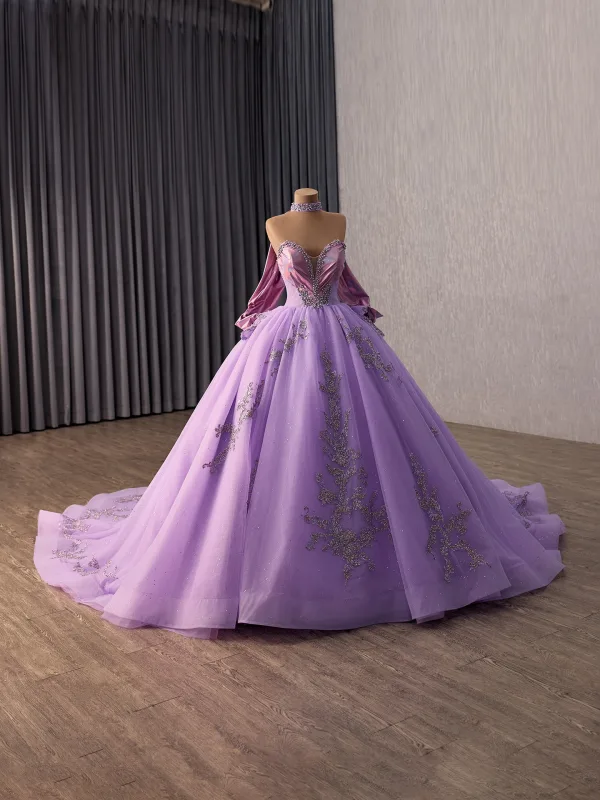 High-end Purple Håndlaget Beading Perle Rhinestone Paljetter Ballkjoler 2026 Ballkjole Kjæreste Uten Ermer Ryggløse Chapel Train Formelle Kjoler