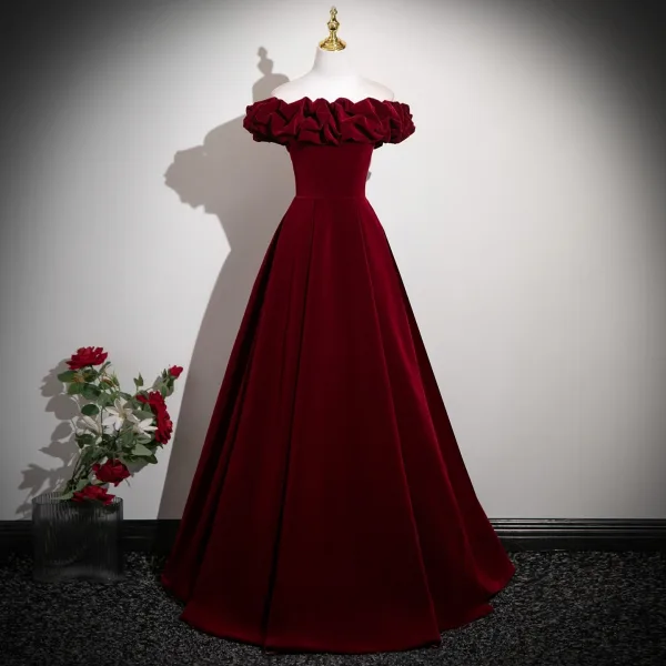 short formal burgundy dress Short Burgundy Prom Dresses, Shiny Wine Red Short Formal Homecoming Dr –  Eip Collection main image 0