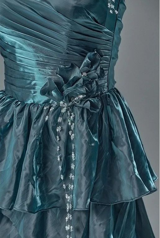 Haut de Gamme Vert Foncé Perlage Volants en Cascade Robe De Soirée 2026 Princesse Bustier Sans Manches Dos Nu Longue Robe De Ceremonie