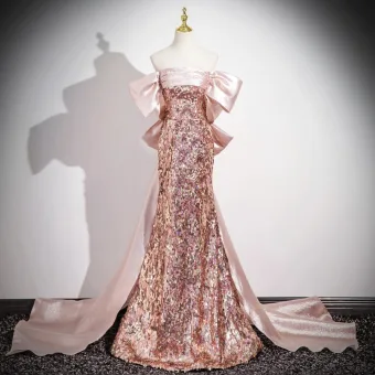 Charmant Rougissant Rose Paillettes Robe De Bal 2024 Robe Boule De L Épaule Manches Courtes Dos Nu Noeud Longue Promo Robe De Ceremonie