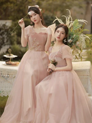 Chic Beautiful Dusky Pink Pearl Velour Bridesmaid Dresses 2022 A Line Princess Square Neckline Short Sleeve Backless Floor Length Long Bridesmaid Formal Dresses