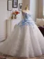 Charmant Haut de Gamme Blanche Fait main Perle En Dentelle Fleur Appliques Robe De Bal 2025 Robe Boule Bustier Sans Manches Dos Nu Train De Balayage