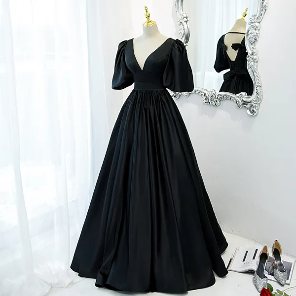 Vintage / Retro Black Prom Dresses 2021 A-Line / Princess V-Neck Crossed Straps Floor-Length / Long Ruffle Satin 1/2 Sleeves Formal Dresses