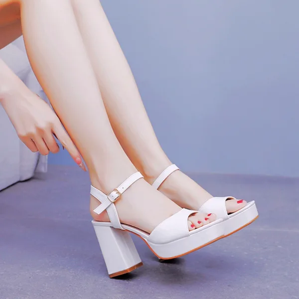 Minimalistisch Weiß Knöchelriemen Brautschuhe 2025 9 cm Thick Heels Peeptoes Hochzeit Sandaletten Hochhackige